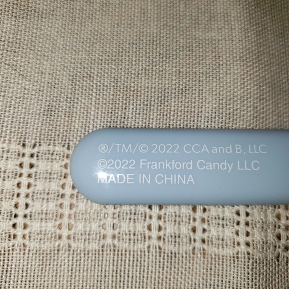 Original Elf on the Shelf 2022 Hot Cocoa Mug with Spoon - Picture 8 of 10